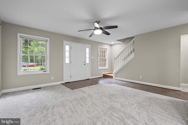 Photo - 14894 Lambeth Square