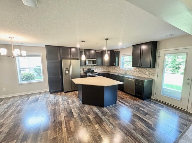 Photo - 19488 Tamarack Pt