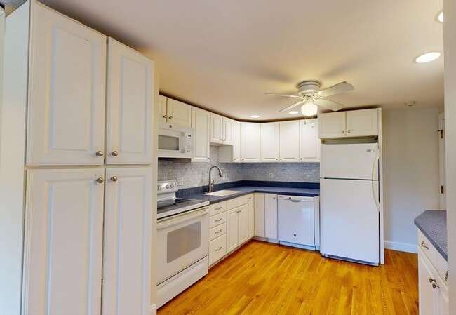 Photo - 2 McDewell Ave Unit 18