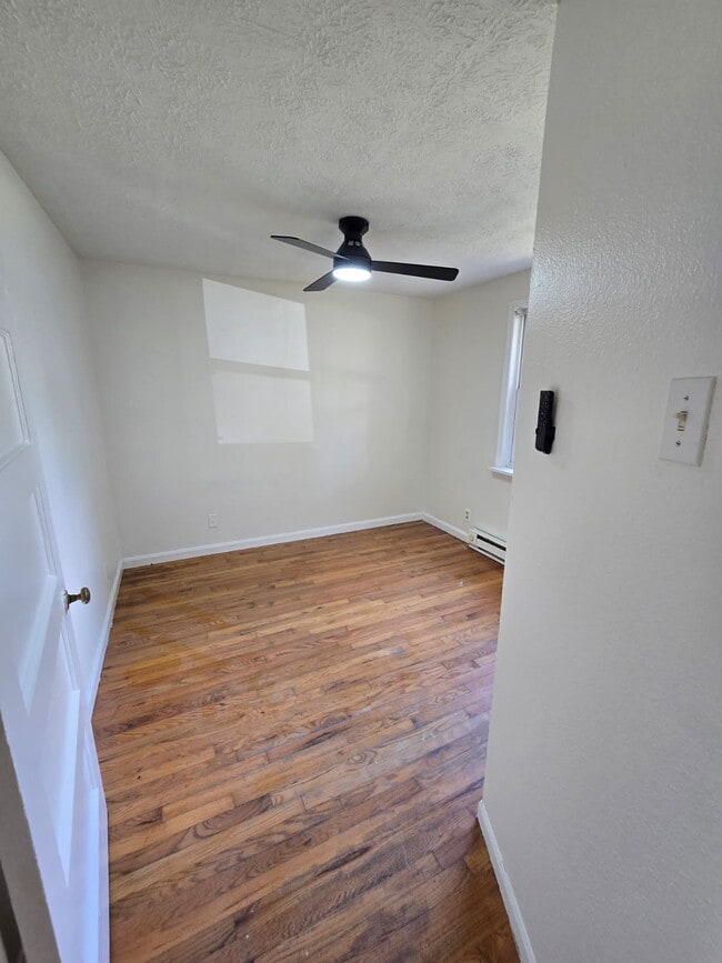 Photo - 629 Dawes Ave