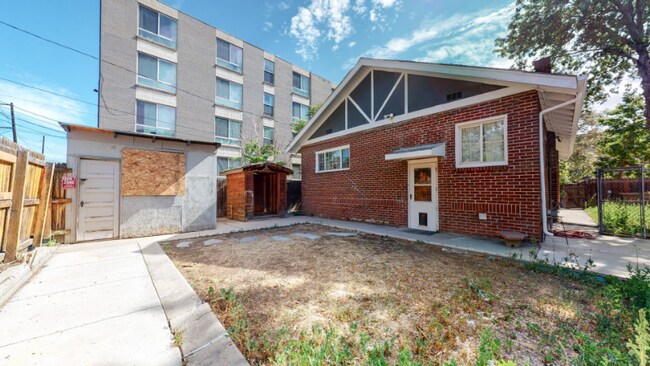 1137 Colorado Blvd