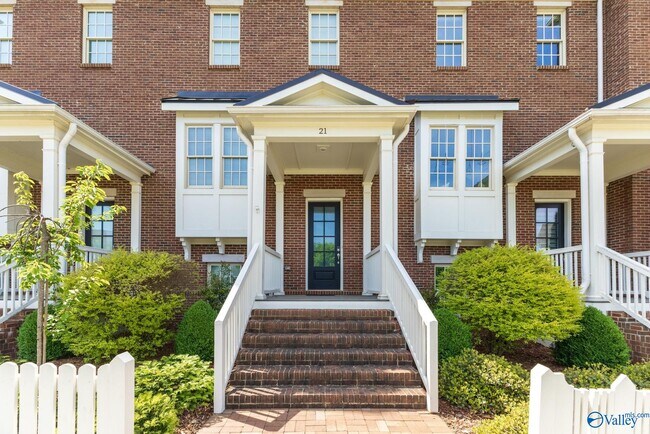 Photo - 21 Stone Mason Way NW