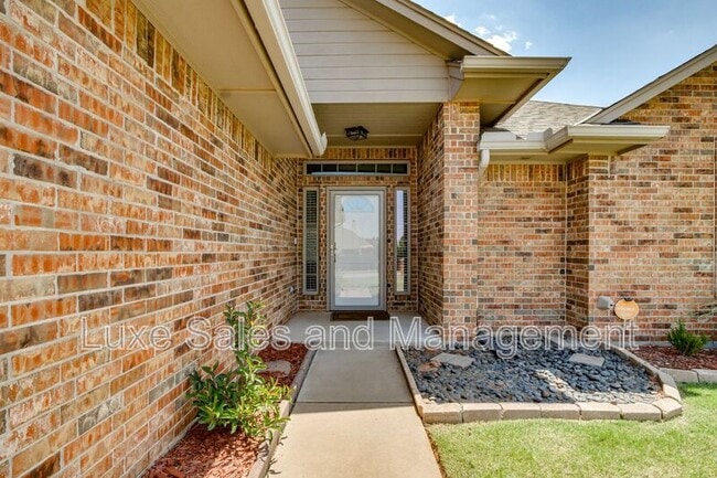 Photo - 1174 Misty Dr NW
