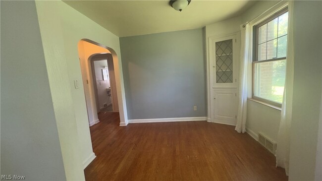 86 Ferncliff Ave