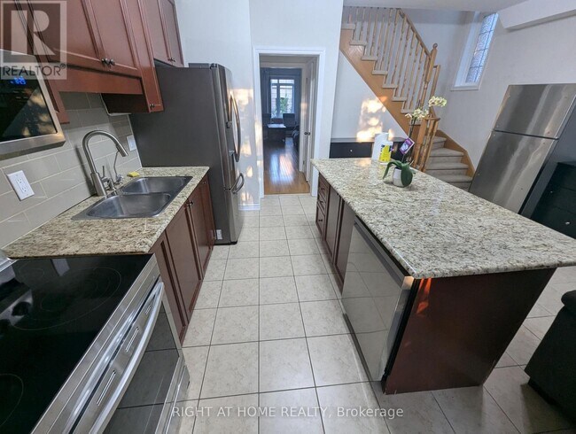 Photo - 3038 Haines Rd