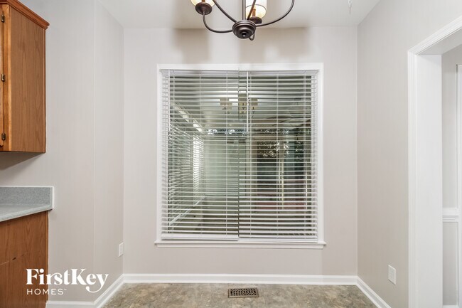 Photo - 3005 Kings Pond Rd