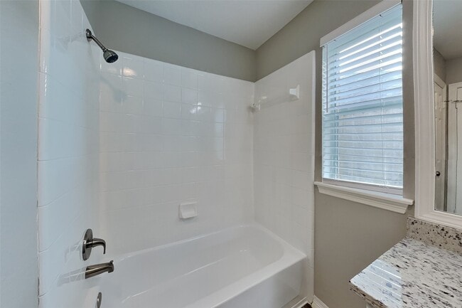 Building Photo - 6506 Garden Canyon Dr