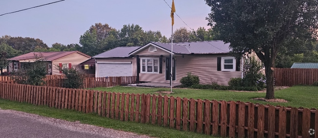Building Photo - 76 Hazlewood Dr Rental
