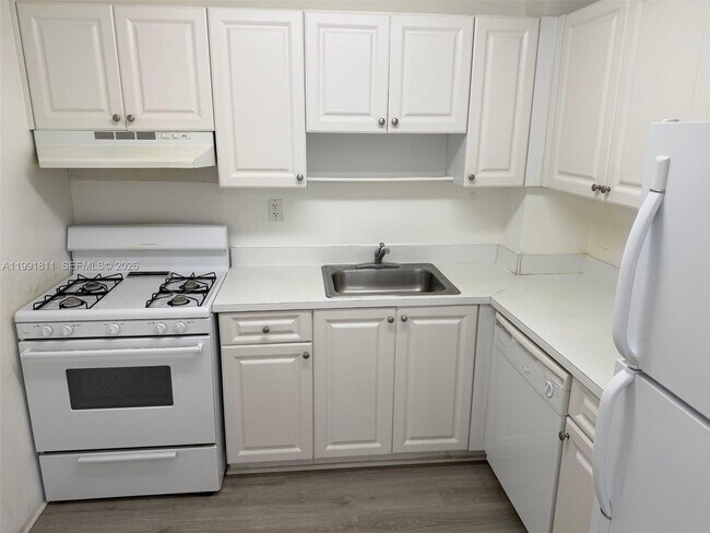 Photo - 13120 SW 92nd Ave Unit B-120
