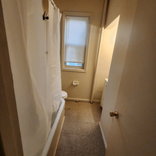 Photo - 651 S 13th St Unit 1