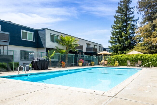 Photo - Hunter's Landing Apartments