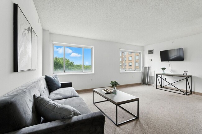 1711 Bellevue Ave Unit SI FL9-ID1612835P