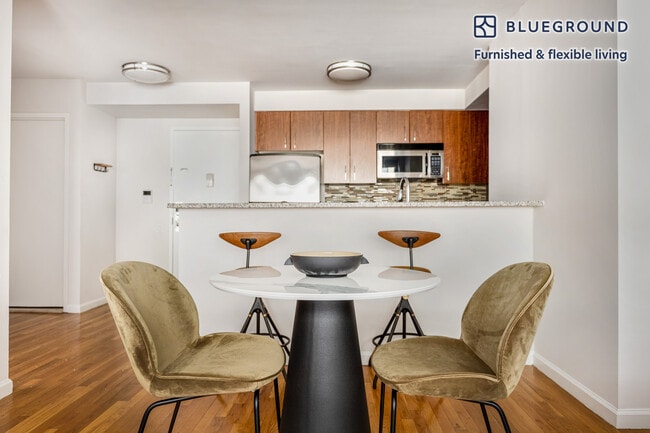 Photo - 120 W 21st St Unit FL8-ID704