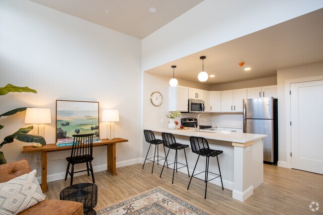 1BR, 1BA-Model - 39 Columbia Street