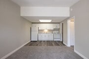 1 BR, 1 BA - 576SF