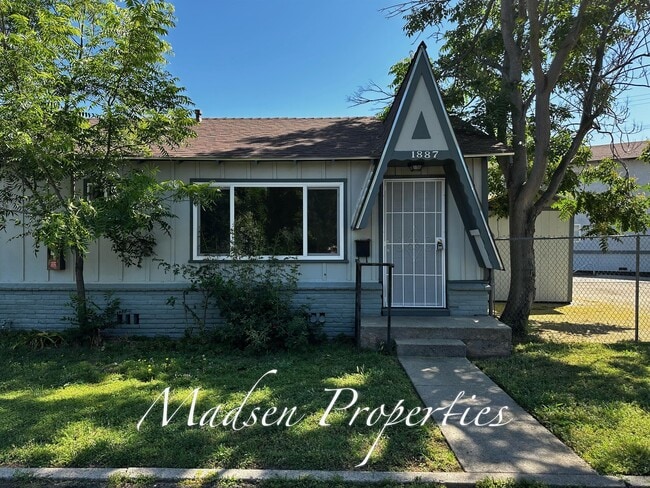 Building Photo - 1887 6th Ave Rental
