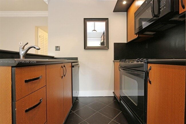 Photo - 3395 Franklin Ave Unit D