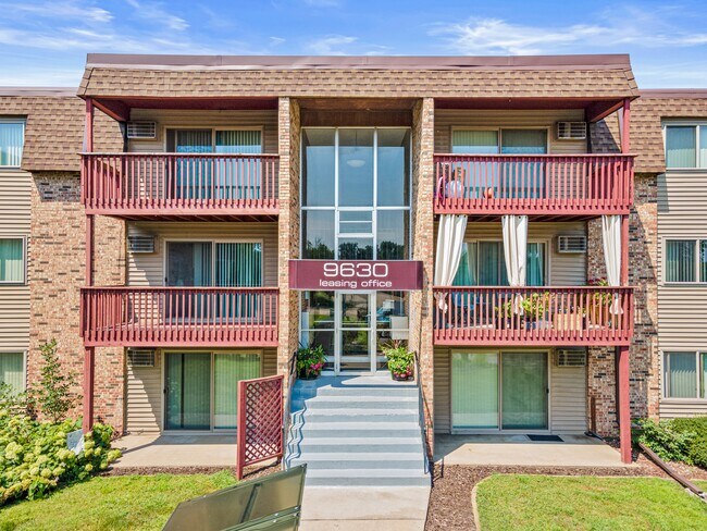 Plymouth Pointe