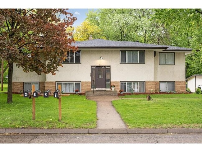 Building Photo - 1659 10th Ave Unit 3
