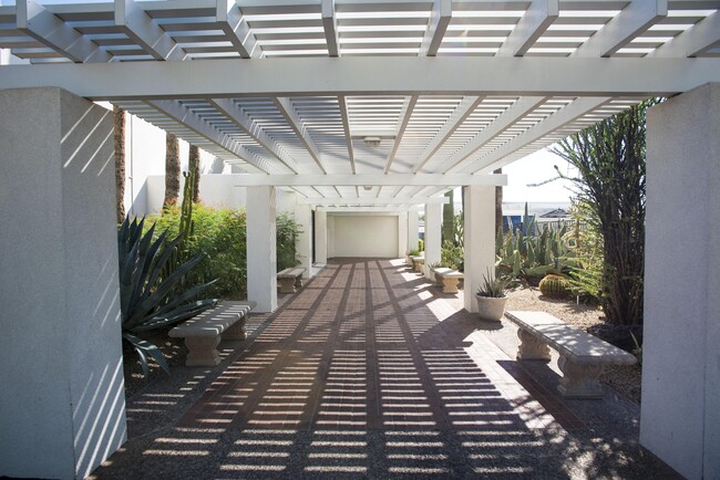 Building Photo - Winfield of Scottsdale Rental