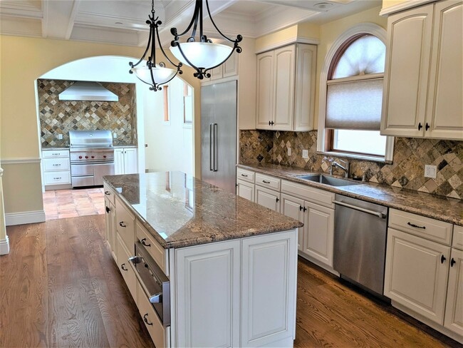 Photo - 2912 21st Ave