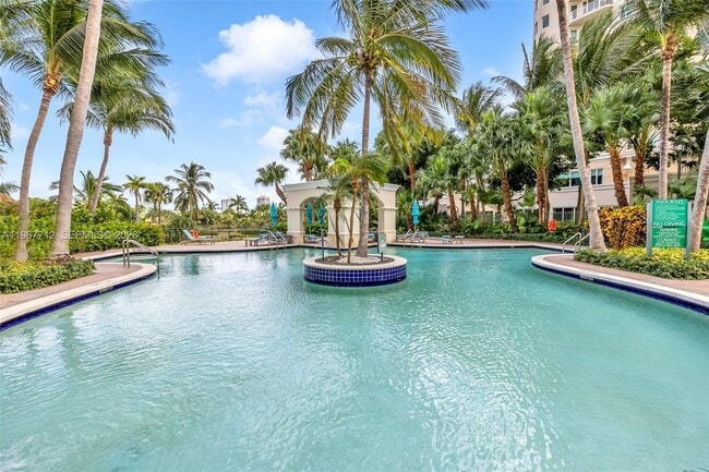 Photo - 19501 W Country Club Dr Unit 2611