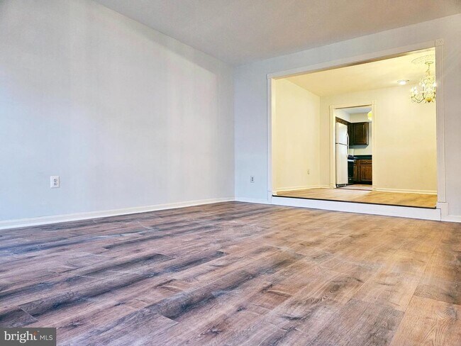 Photo - 3957 Hancock Forest Trail