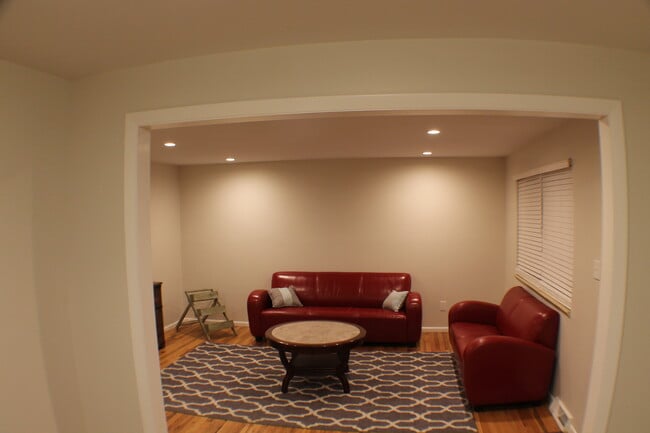 Photo - 6482 Zephyr St