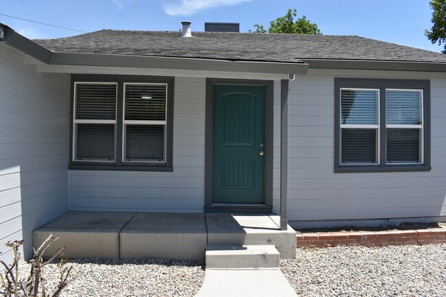 Photo - 1720 Bessie Ave