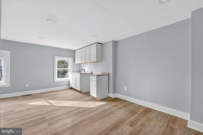 Photo - 11 N Willow St Apartment Unit 3