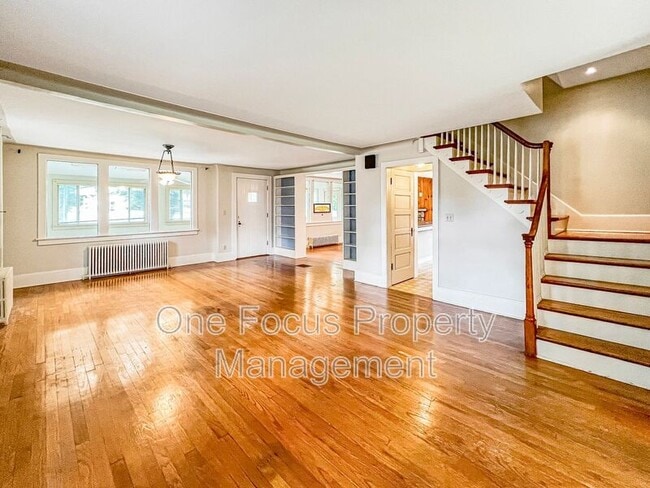 Building Photo - 25 N Glenbrook Ave Rental