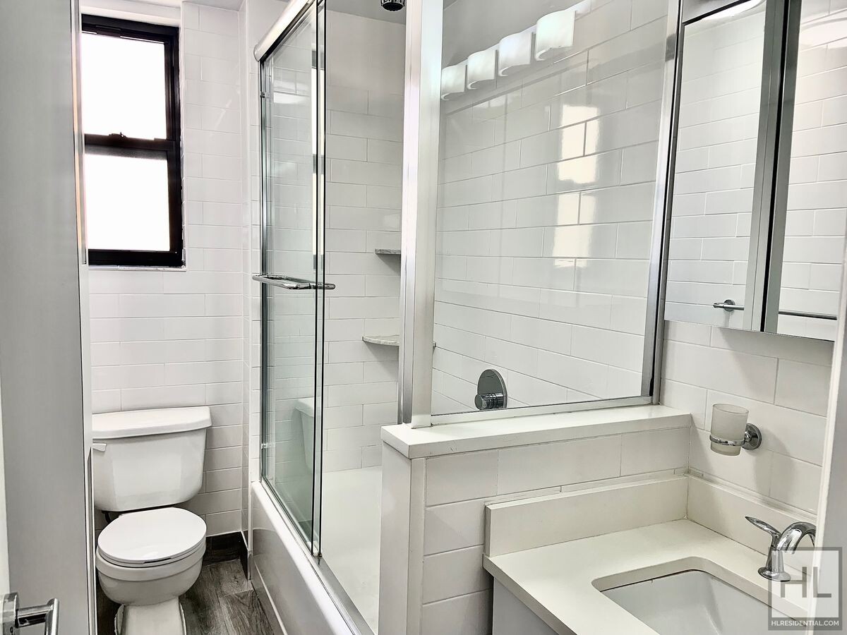 Photo - WEST 68 STREET Unidad PHE