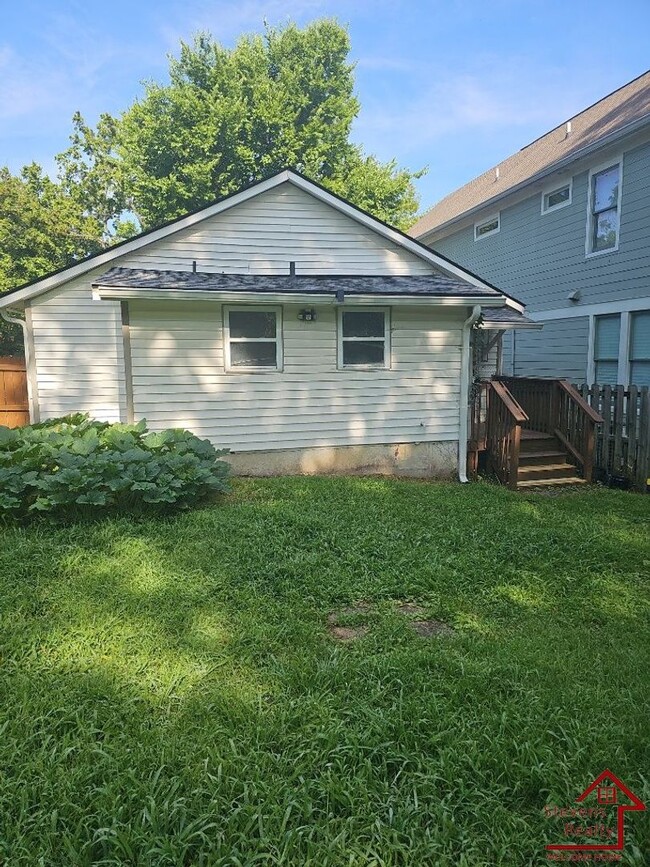 Photo - 2412 Chapel Ave