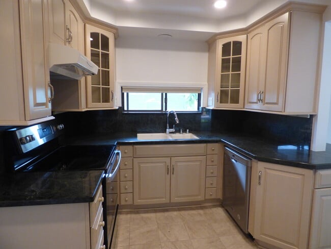 Photo - 8263 Camino del Oro Unidad 178