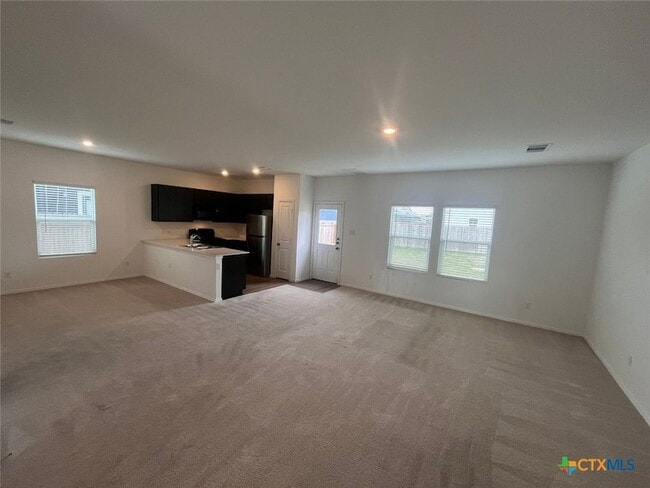 Photo - 346 Amber Gln