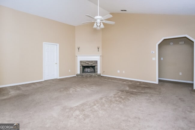 Photo - 166 Barrington Dr