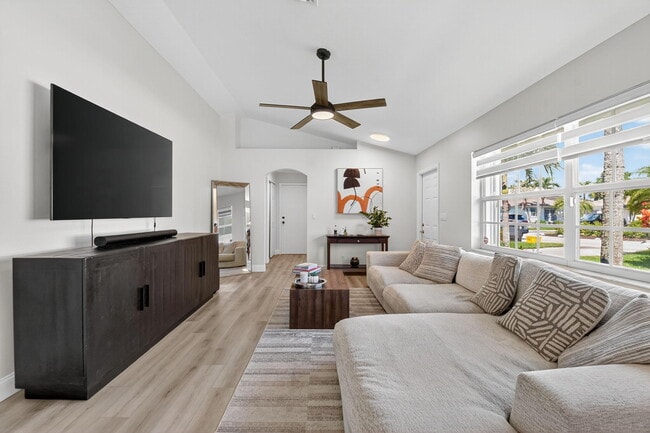 Photo - 1866 Capeside Cir