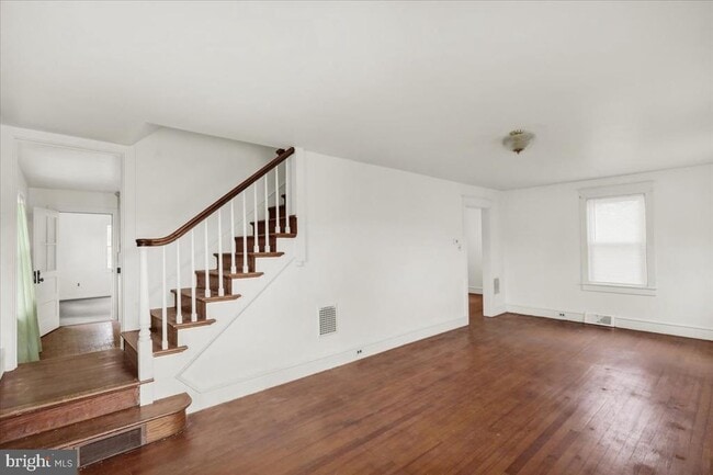 Photo - 144 E Baumstown Rd