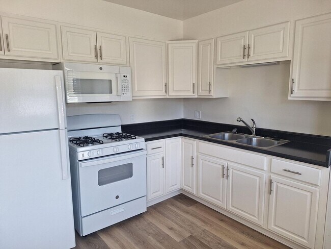 Photo - 4507 Clairemont Dr