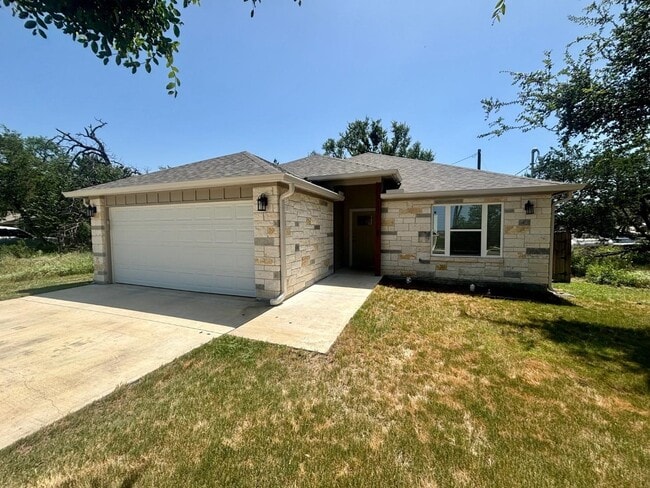 Photo - 713 Maple Ln Casa