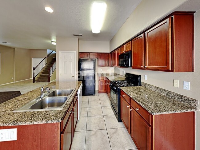 Photo - 7947 Dexter Falls St