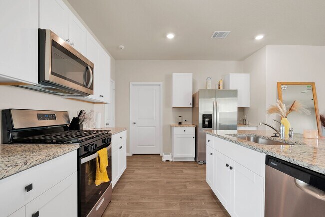 Photo - Spacious 4-Bedroom Beauty in Riverstone at Westpointe –  with Community Perks!