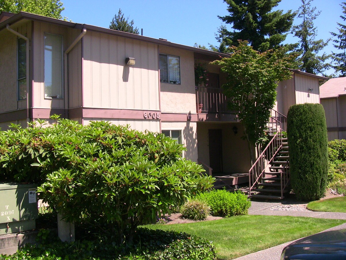 Laurel Terrace - Laurel Terrace Apartments