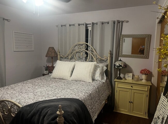 Photo - 2 W Campus Ave.