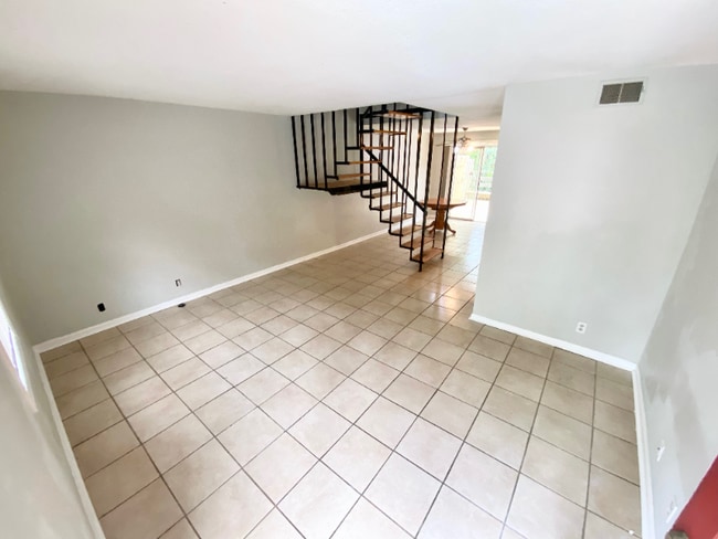 Photo - 3815 Parklane Dr