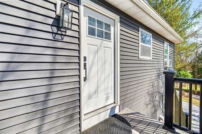 Photo - 11 Colonel Glenn Dr
