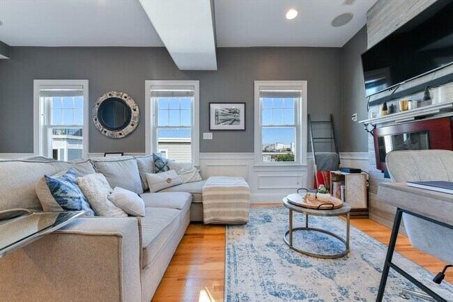 Photo - 5 Grimes St Unit 2