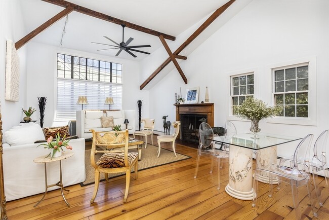 Building Photo - 5 Stacey Ct