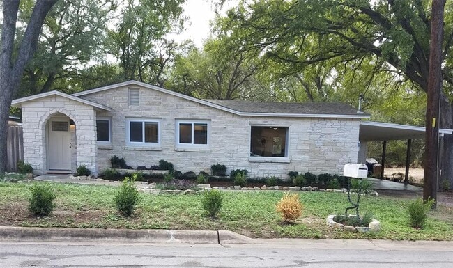 Building Photo - 5405 Hudson St