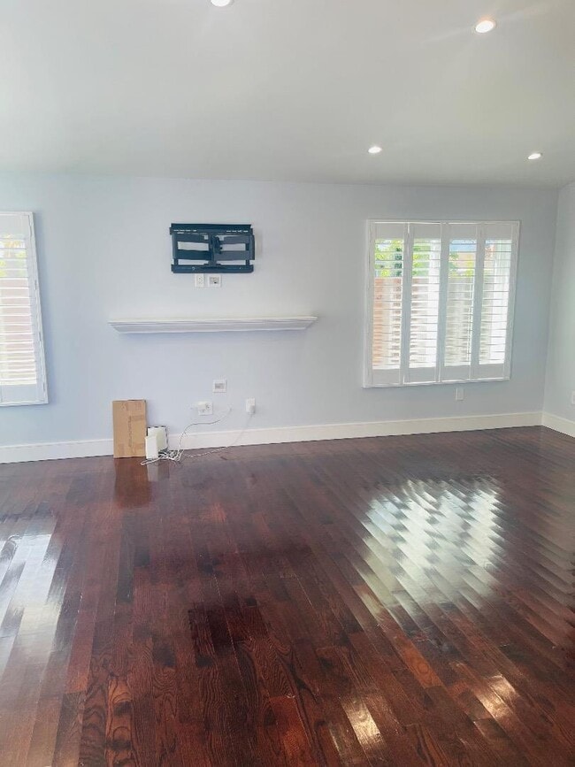 Photo - 3495 Meridian Ave